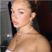 Diplomata offre lezioni di inglese e italiano